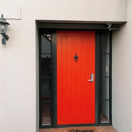 Red Door Holiday House 罗托鲁阿 外观 照片