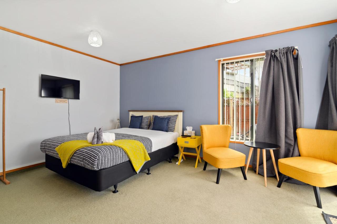 Red Door Holiday House 罗托鲁阿 外观 照片